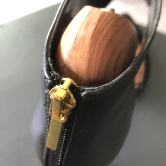 Victoria secret ankle bootiesize 7.5 lightly worn. - Picture 6 of 8